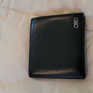 Tumi Global Center Flip Passcass